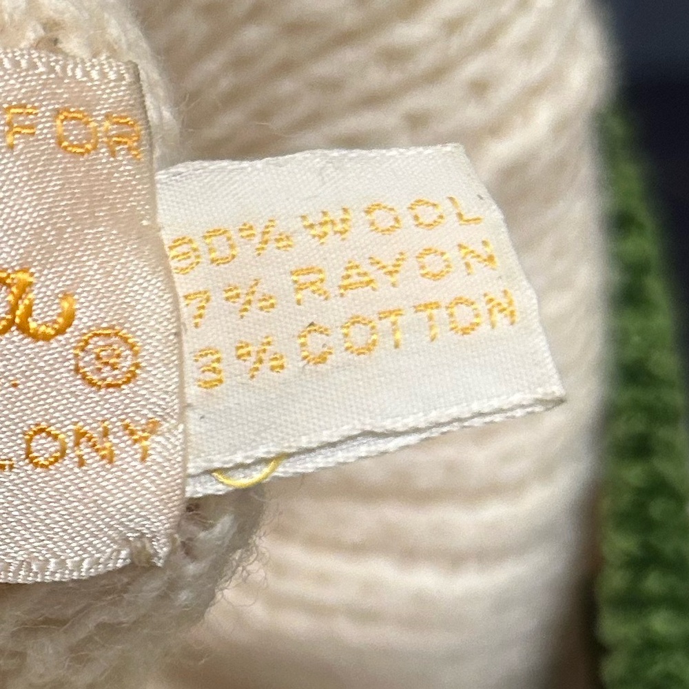 Vintage Catalina cream turtleneck crochet sweater floral embellishment - Picture 12 of 12